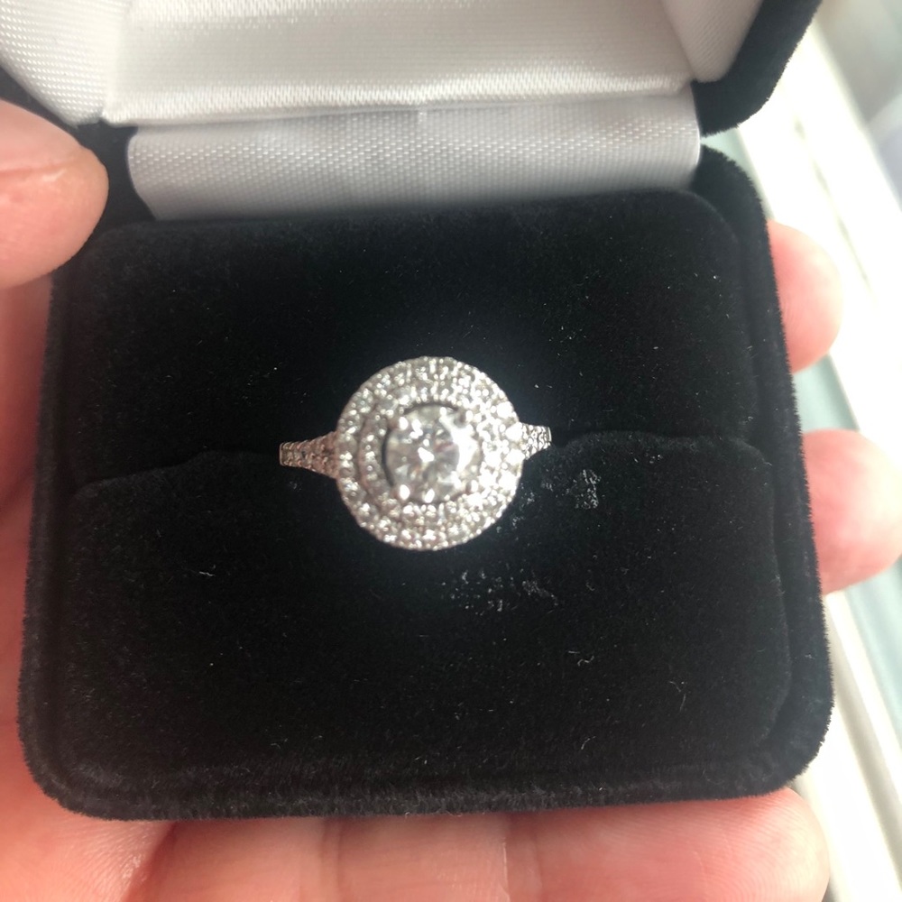 Diamond engagement ring! Ships same day!